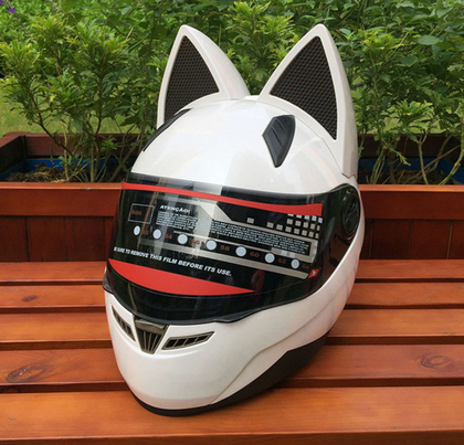 Color: White, Size: XL - Motorcycle helmet with cat ears automobile race antifog full face helmet personality design with horn capacete casco
