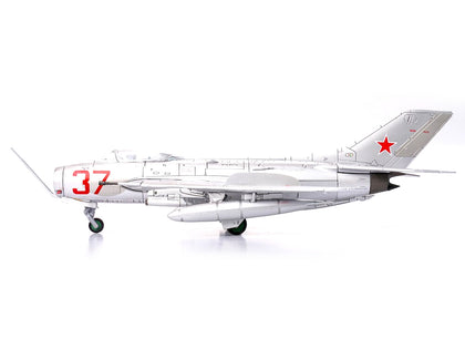 Mikoyan-Gurevich MiG-19S Farmer C Fighter Plane 