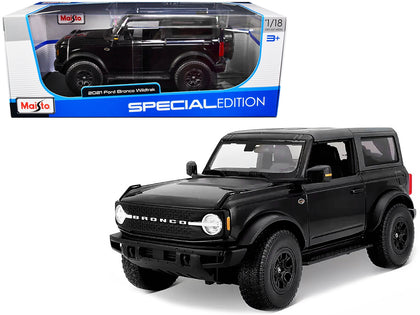 2021 Ford Bronco Wildtrak Black Metallic with Dark Gray Top 