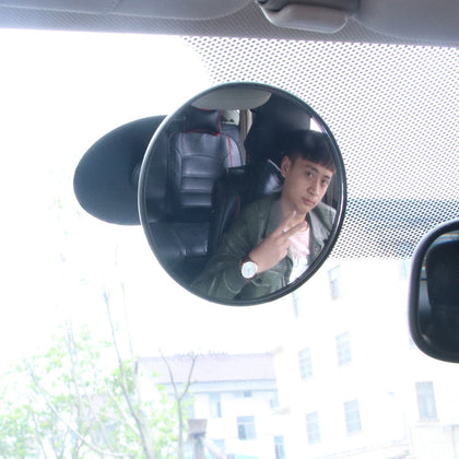 Suction cup curved mirror