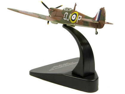 Supermarine Spitfire MK1 SGT R. Havercroft No 92 Sqn 1940 1/72 Diecast Model Airplane by Oxford Diecast