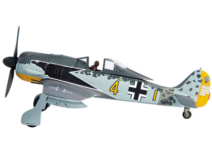 Messerschmitt FW 190A-4 Fighter Aircraft 